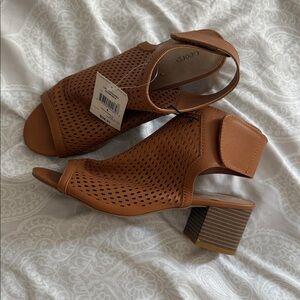 George Women's Tan Heeled Sandals